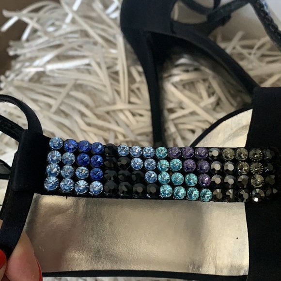 SOLD❌Stuart Weitzman Heels - Picture 12 of 13